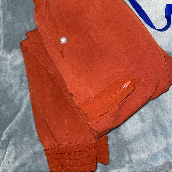 Figs scrubs uniform *both top & bottom included* - Picture 4 of 4